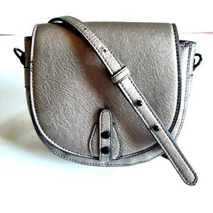 Lily & Ivyi Crossbody Bag